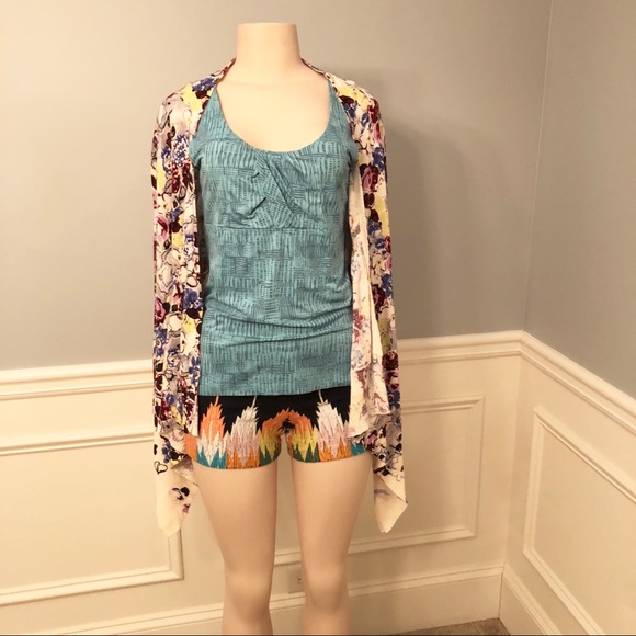Guinevere Anthropologie Floral Sweater - Picture 2 of 8